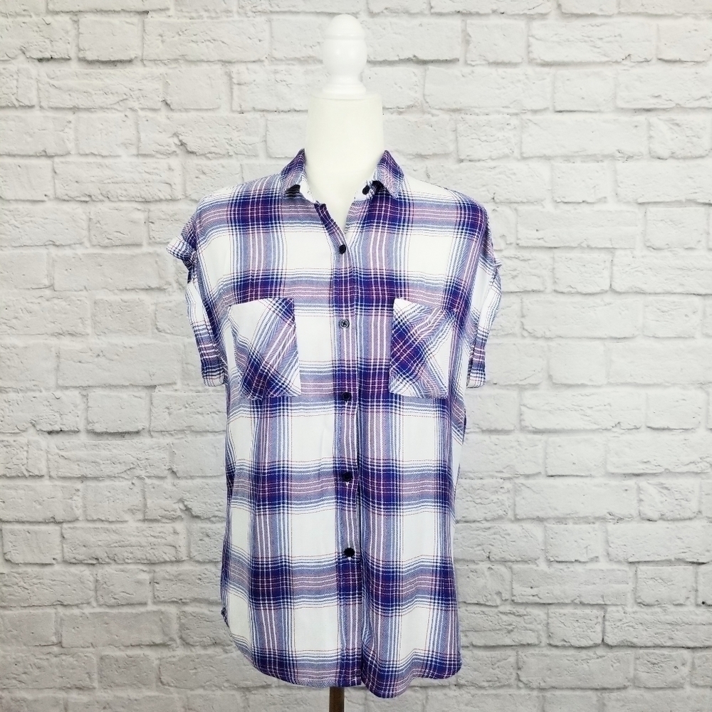 Rails Britt white blue red plaid short sleeve button front top women's size XS - Picture 2 of 9